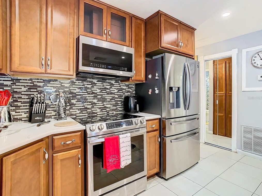 6703 22nd St, Tampa FL  33610-1338 exterior