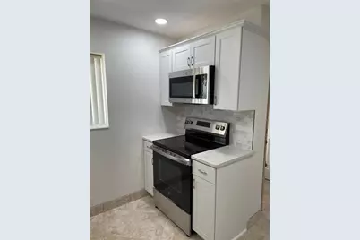 845 S Gulfview Boulevard #110, Clearwater Beach, FL 33767 - Photo 5