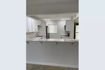 845 S Gulfview Boulevard #110, Clearwater Beach, FL 33767 - Photo 3