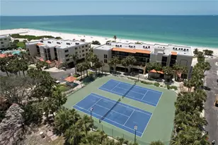 7532 Bayshore Dr, Treasure Island, FL 33706 - Photo 17