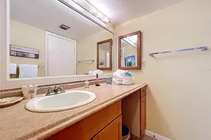 7532 Bayshore Dr, Treasure Island, FL 33706 - Photo 21