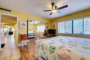 7532 Bayshore Dr, Treasure Island, FL 33706 - Photo 19