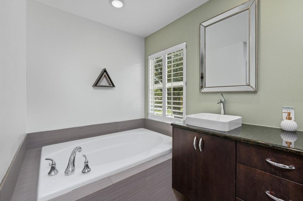 15652 Eastbourn Dr, Odessa FL  33556-2851 exterior