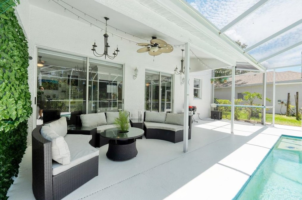 15652 Eastbourn Dr, Odessa FL  33556-2851 exterior