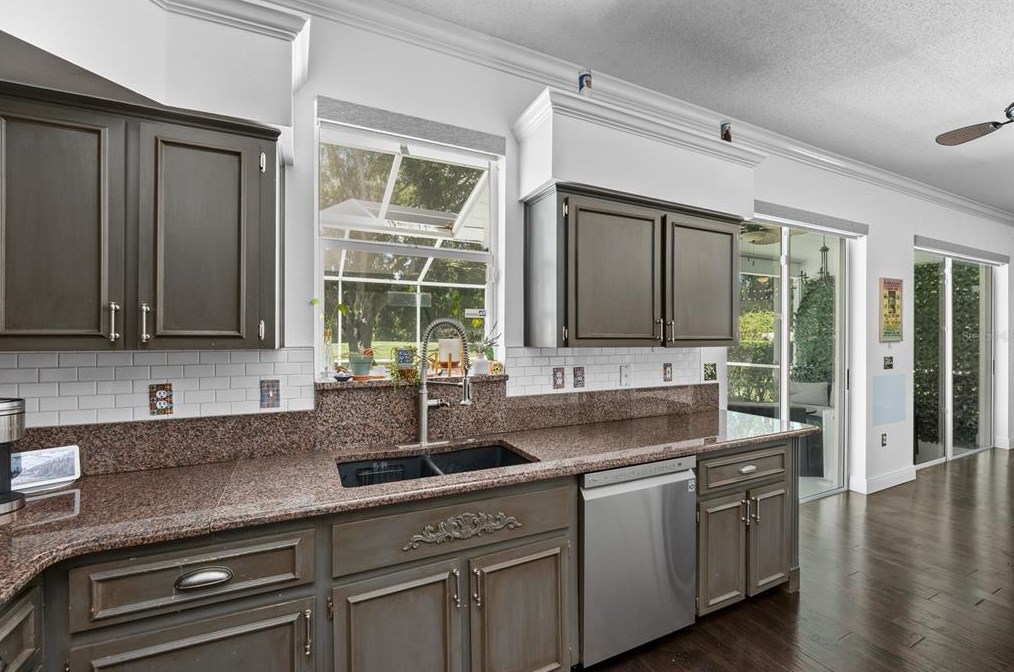 15652 Eastbourn Dr, Odessa FL  33556-2851 exterior