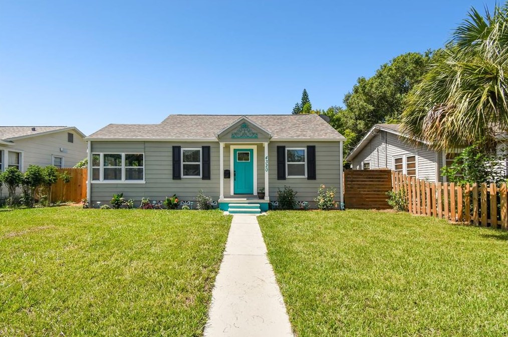 4320 3 Ave, Saint Petersburg FL  33711-1129 exterior