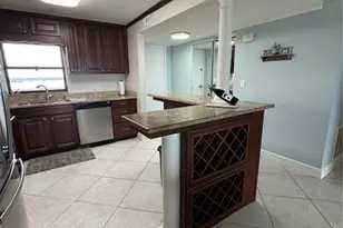 1270 Gulf Blvd, Clearwater Beach, FL 33767 - Photo 9