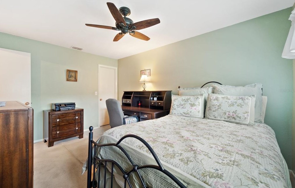 7931 Radcliffe Cir, Port Richey FL 34668-5936 exterior