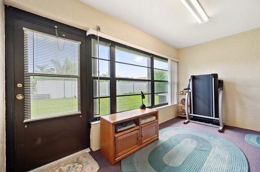 7931 Radcliffe Cir, Port Richey FL 34668-5936 exterior