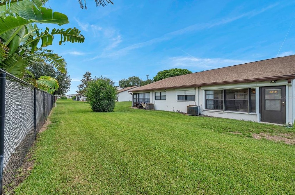 7931 Radcliffe Cir, Port Richey FL 34668-5936 exterior