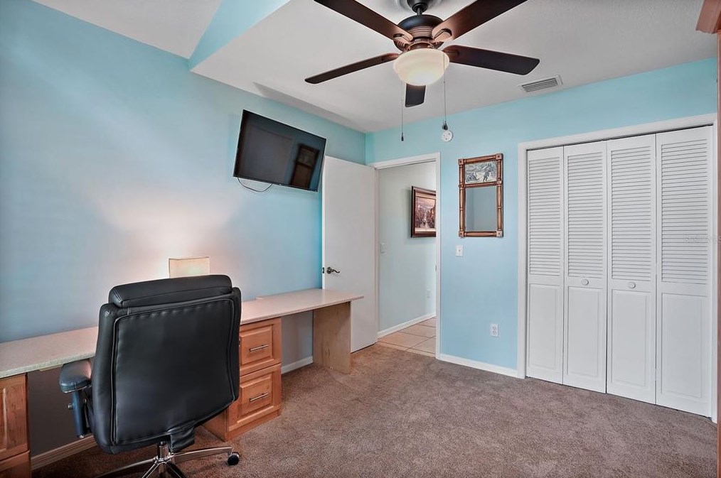 3726 17th Ave, Saint Petersburg FL  33711-2502 exterior