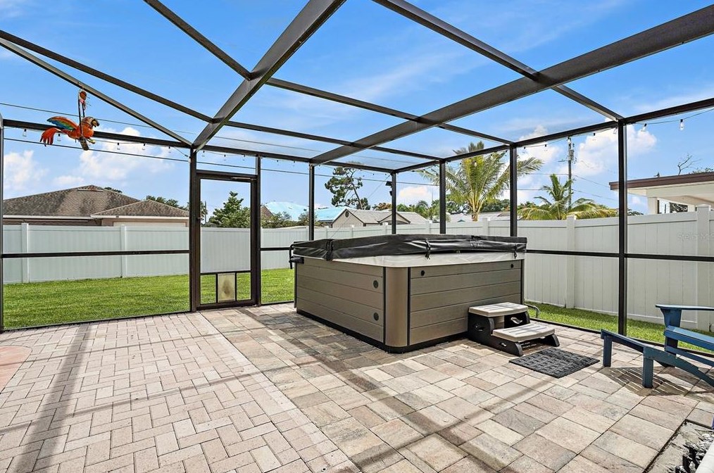 3726 17th Ave, Saint Petersburg FL  33711-2502 exterior