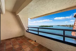138 1st St E, Saint Petersburg, FL 33715 - Photo 7