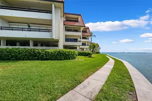 138 1st St E, Saint Petersburg, FL 33715 - Photo 35