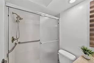 138 1st St E, Saint Petersburg, FL 33715 - Photo 31