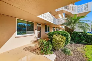 5095 Bay St NE, Saint Petersburg, FL 33703 - Photo 5