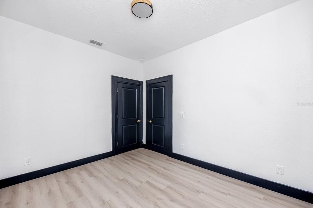 4134 2nd Ave, Saint Petersburg FL  33711-1104 exterior