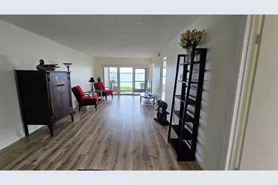 6177 Sun Boulevard #108, Saint Petersburg, FL 33715 - Photo 3