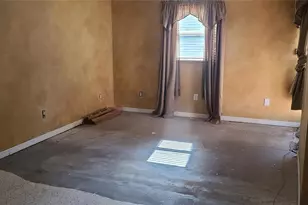 8665 Mockingbird Ln, Seminole, FL 33777 - Photo 5