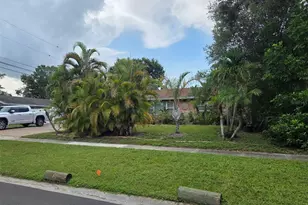 8665 Mockingbird Ln, Seminole, FL 33777 - Photo 17