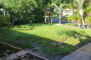 8665 Mockingbird Ln, Seminole, FL 33777 - Photo 39