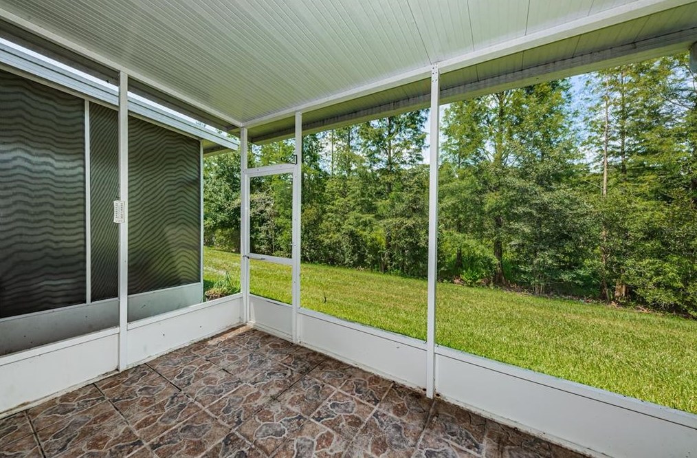 26549 Castleview Way, Zephyrhills FL 33544-4738 exterior