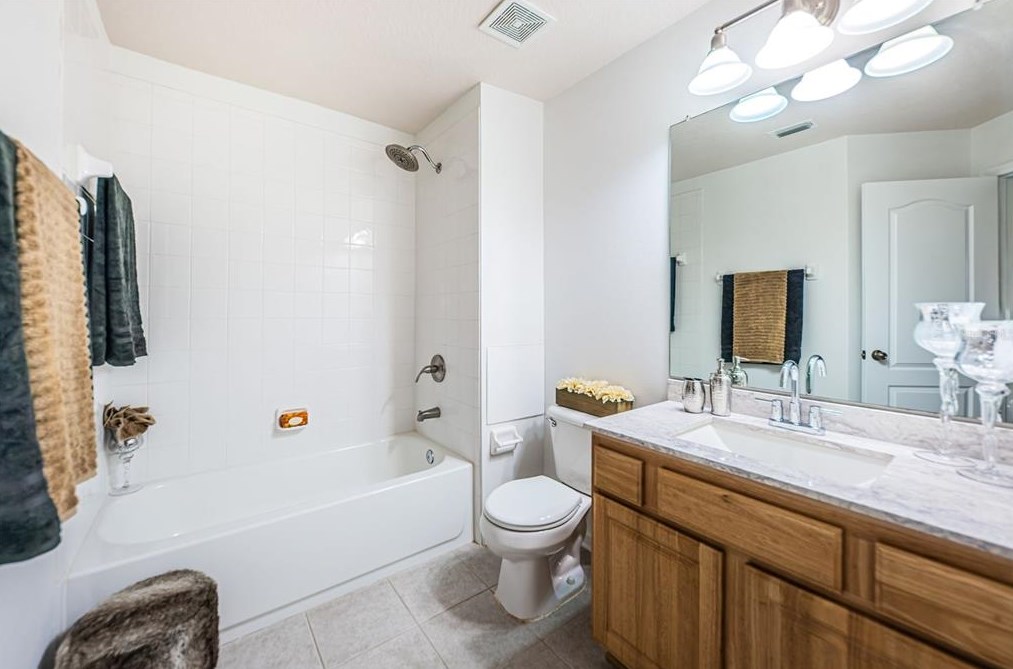 26549 Castleview Way, Zephyrhills FL 33544-4738 exterior