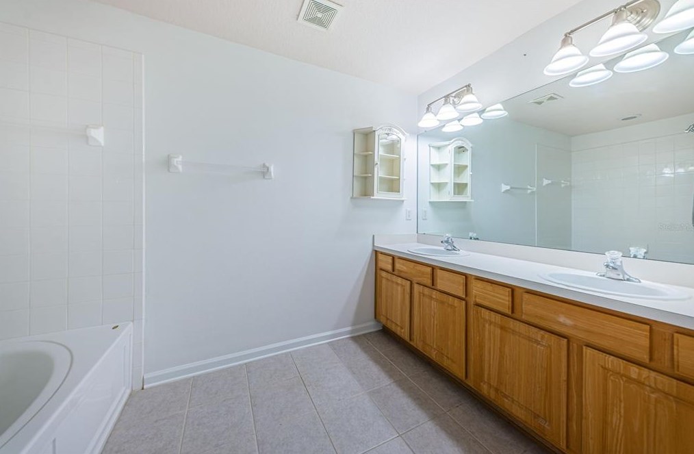 26549 Castleview Way, Zephyrhills FL 33544-4738 exterior