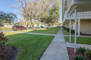 1051 79th Ave N, Saint Petersburg, FL 33702 - Photo 19