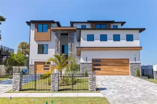 2121 Bayou Grande Blvd NE, Saint Petersburg, FL 33703 - Photo 5