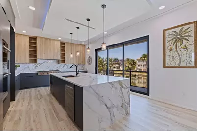 2121 Bayou Grande Boulevard NE, Saint Petersburg, FL 33703 - Photo 3