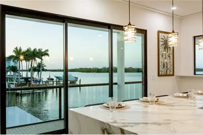 2121 Bayou Grande Boulevard NE, Saint Petersburg, FL 33703 - Photo 13