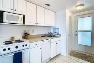 2570 Gary Cir, Dunedin, FL 34698 - Photo 11