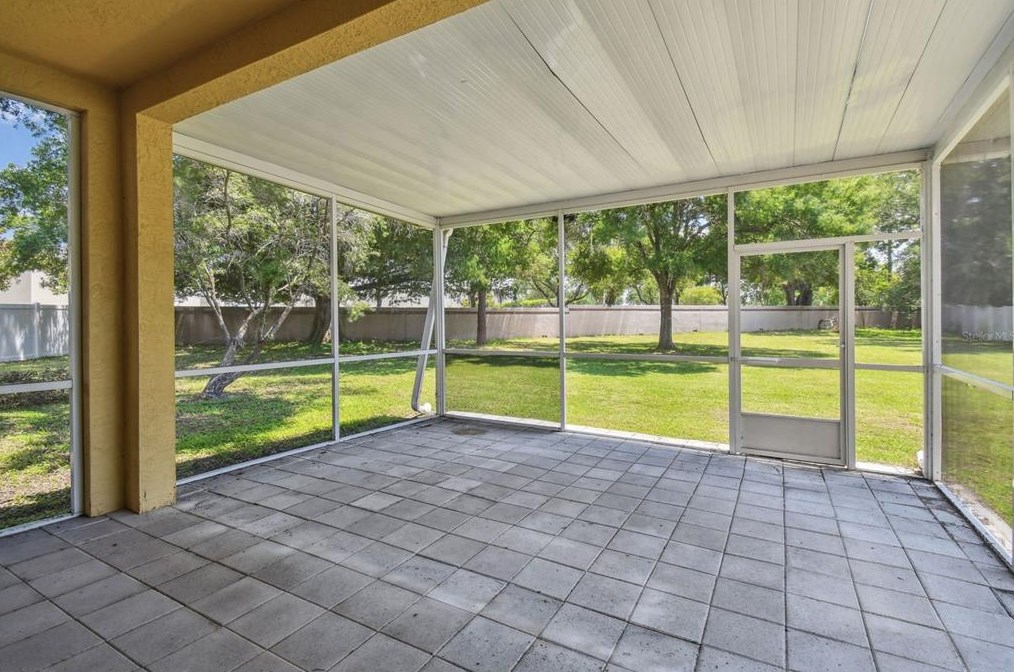 9354 Hidden Water Cir, Riverview FL 33578-3031 exterior