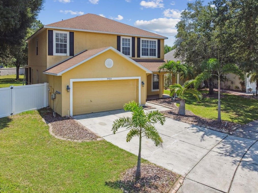9354 Hidden Water Cir, Riverview FL 33578-3031 exterior