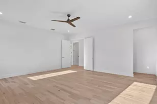 2201 N Glenwood Dr, Tampa, FL 33602 - Photo 31