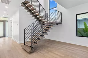 2201 N Glenwood Dr, Tampa, FL 33602 - Photo 11