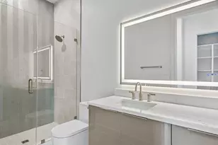 2201 N Glenwood Dr, Tampa, FL 33602 - Photo 29