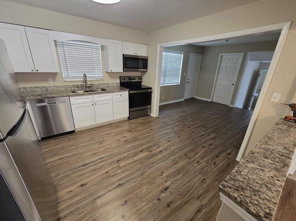 1578 15 St, Saint Petersburg FL  33704-4012 exterior