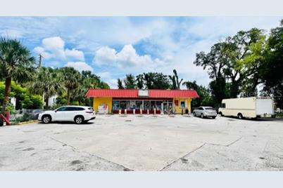 223 E Voorhis Avenue, Deland, FL 32724 - Photo 3