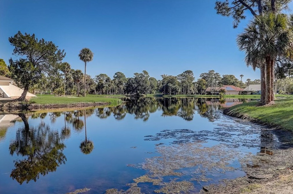 118 Sea Hawk Dr, Daytona Beach FL  32119-1388 exterior