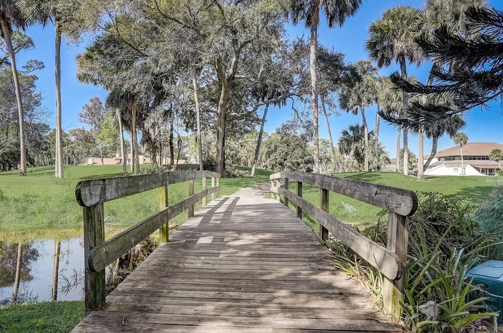 118 Sea Hawk Dr, Daytona Beach FL  32119-1388 exterior