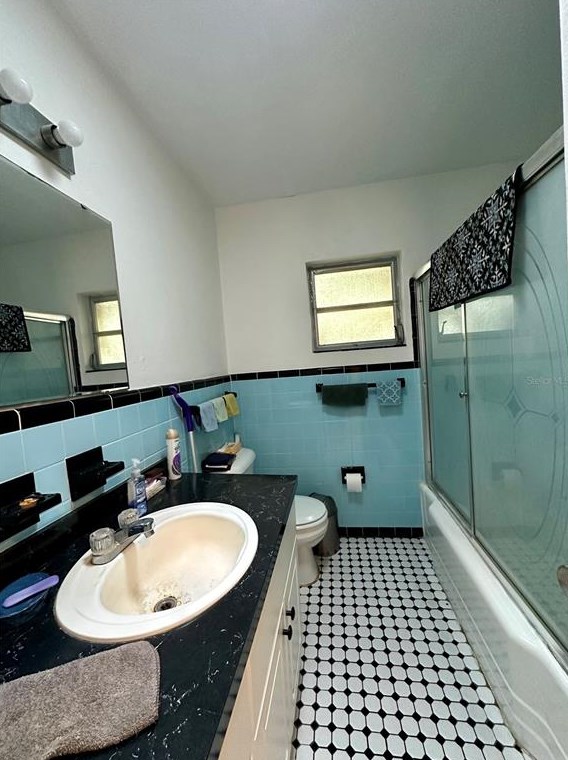 725 Boundary Ave, Deland FL 32720-3104 exterior