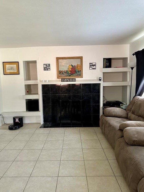 725 Boundary Ave, Deland FL 32720-3104 exterior