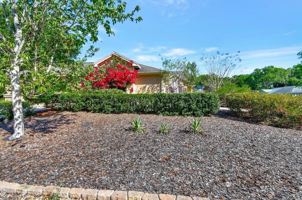 1107 Stillwater Dr, Deland FL  32720-2572 exterior