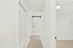 227 E Holly Dr - Photo 5