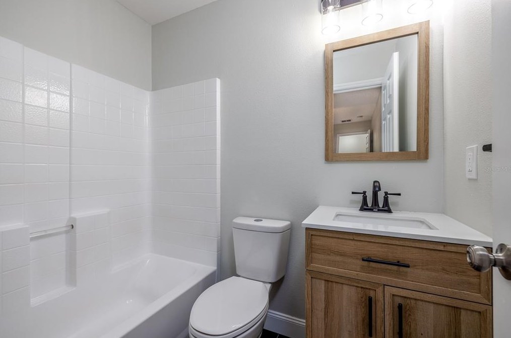 2484 Orange Rd, Deland FL  32724-3051 exterior