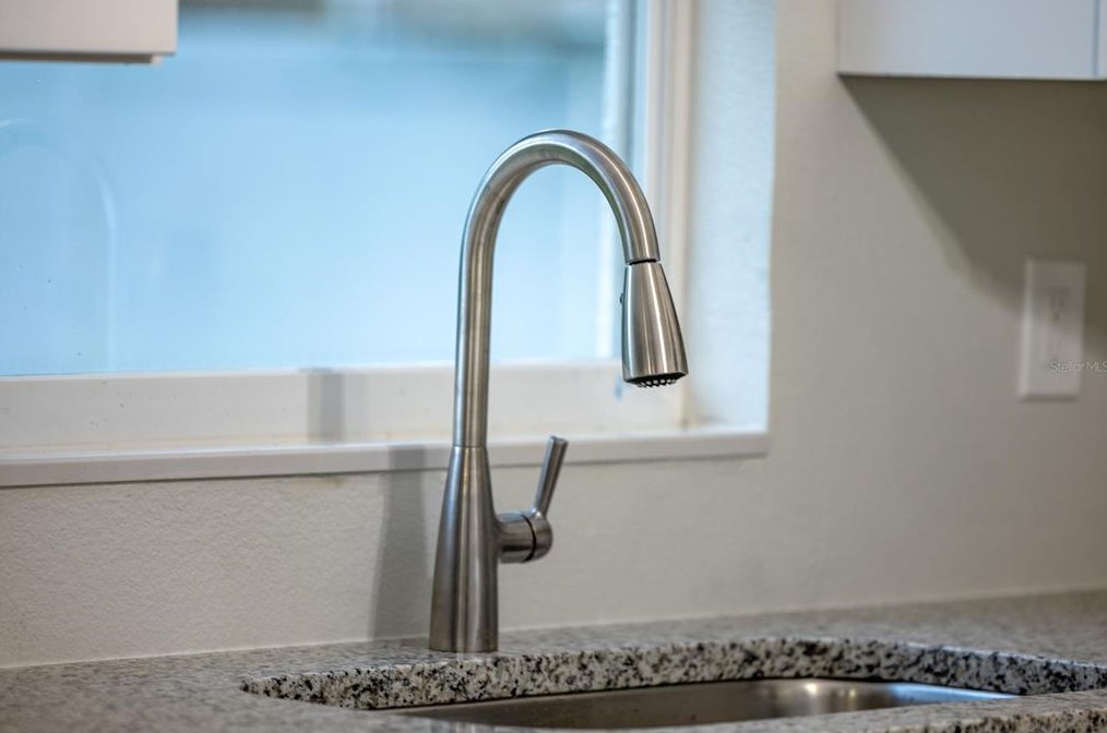 2484 Orange Rd, Deland FL  32724-3051 exterior