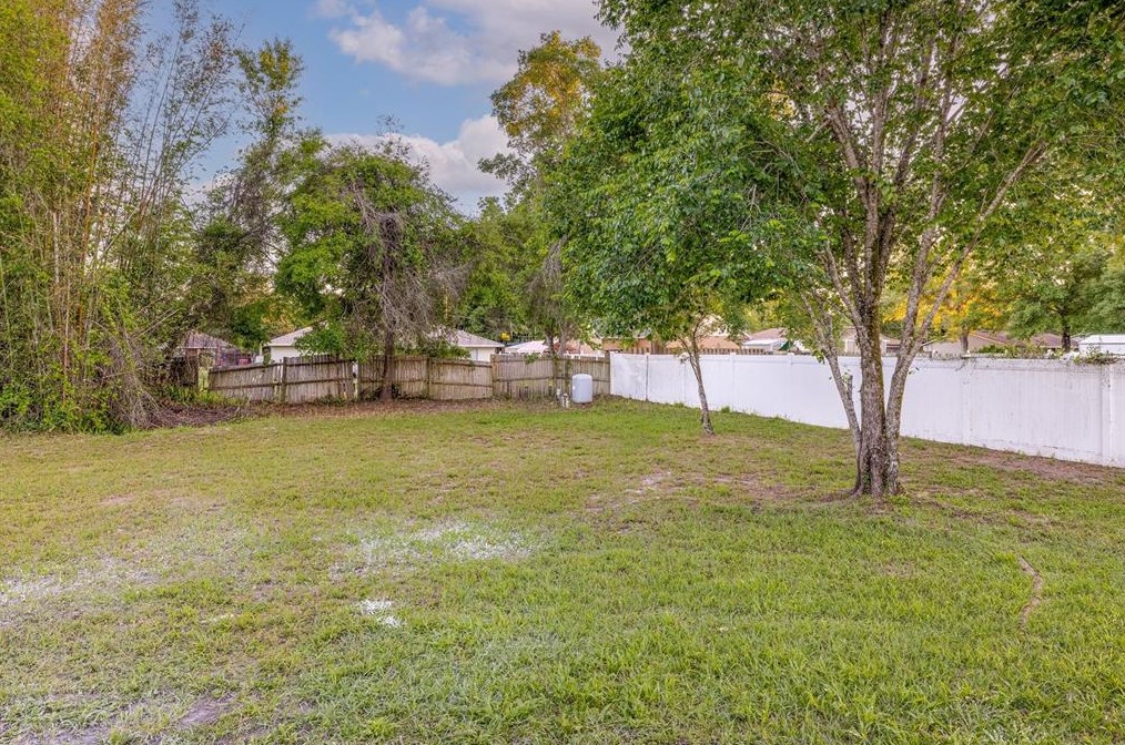 2484 Orange Rd, Deland FL  32724-3051 exterior