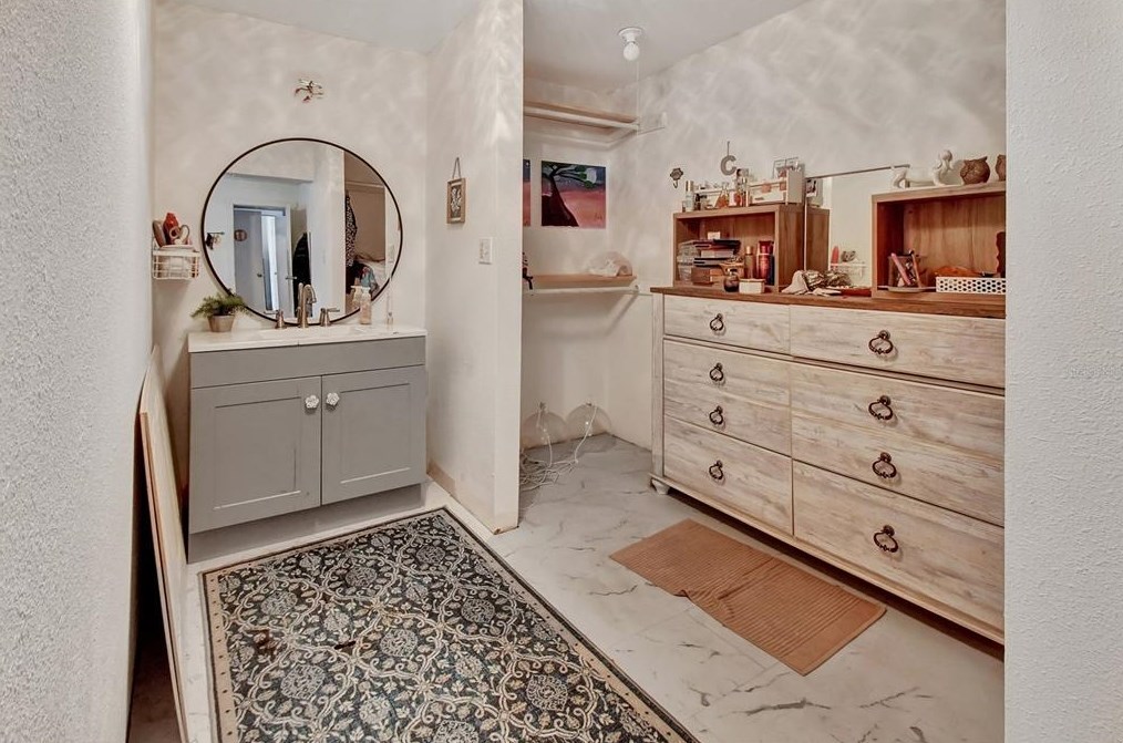 156 Seminole Ave, Lake Mary FL  32746-2929 exterior